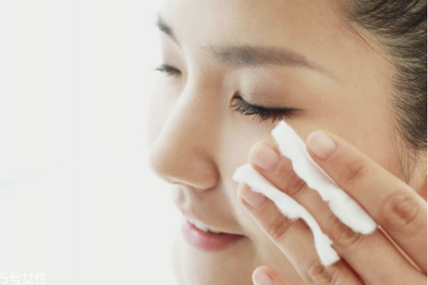 dhc卸妝油可以卸眼唇嗎 dhc卸妝油去黑頭方法 dhc卸妝油可以卸眼唇嗎 dhc卸妝油去黑頭方法