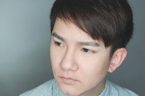 屌絲也能變男神，一個男人的化妝全過程