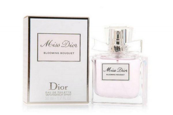 適合夏天的香水有哪些 適合年輕女孩的香水 適合夏天的香水有哪些 適合年輕女孩的香水