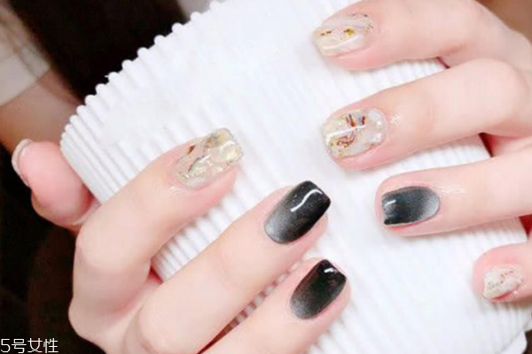 貓眼美甲怎么做法 3大色系秋冬貓眼美甲2018 貓眼美甲怎么做法 3大色系秋冬貓眼美甲2018