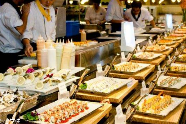 自助餐怎么吃才最好?營養(yǎng)搭配要合理 自助餐怎么吃才最好?營養(yǎng)搭配要合理