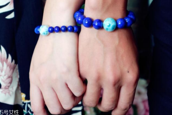 青金石可以沾水嗎 有一定影響 青金石可以沾水嗎 有一定影響