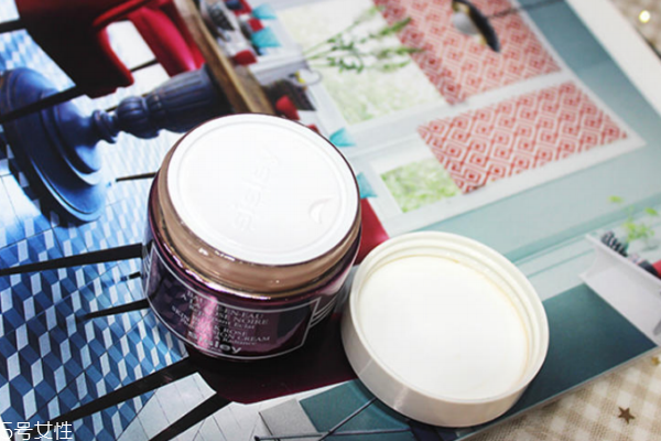 希思黎黑玫瑰面霜功效 希思黎黑玫瑰面霜評測 希思黎黑玫瑰面霜功效 希思黎黑玫瑰面霜評測