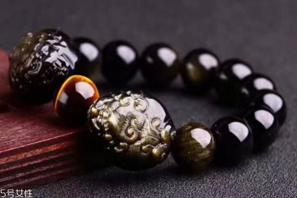 金曜石和黑曜石哪個(gè)好 前者功能更強(qiáng)大 金曜石和黑曜石哪個(gè)好 前者功能更強(qiáng)大