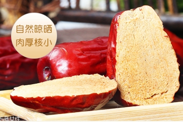 紅棗為什么表面有油 經(jīng)過美容的紅棗 紅棗為什么表面有油 經(jīng)過美容的紅棗