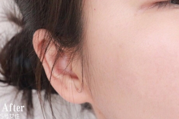 ysl氣墊pk蘭蔻氣墊 你會(huì)更愛哪一款 ysl氣墊pk蘭蔻氣墊 你會(huì)更愛哪一款