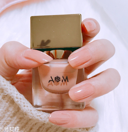 秋冬顯白指甲油顏色推薦 這4個色妥妥適合黃肌 秋冬顯白指甲油顏色推薦 這4個色妥妥適合黃肌