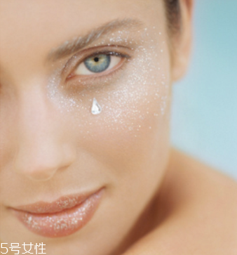 黑眼圈眼袋很嚴重怎么辦 去黑眼圈的其他小妙招 黑眼圈眼袋很嚴重怎么辦 去黑眼圈的其他小妙招