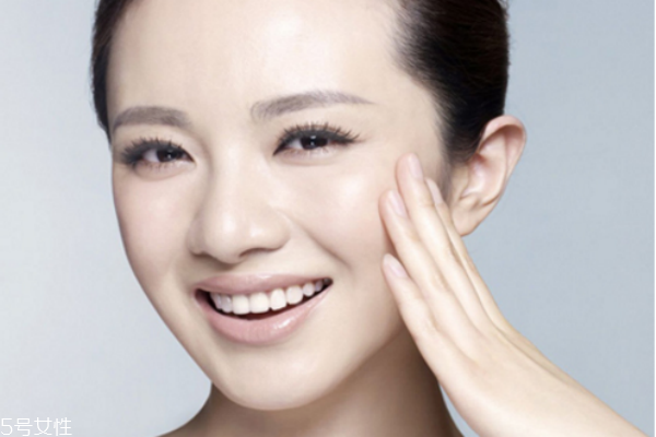 眼部肌膚怎么保養(yǎng) 五個方法擊退眼部問題 眼部肌膚怎么保養(yǎng) 五個方法擊退眼部問題