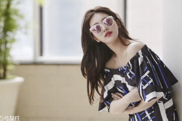 經(jīng)?；瘖y怎么護膚 這三點不能偷懶