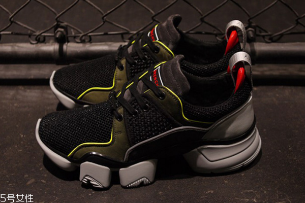 紀梵希老爹鞋多少錢 最火聯(lián)名款 紀梵希老爹鞋多少錢 最火聯(lián)名款