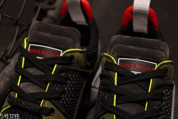 紀梵希老爹鞋多少錢 最火聯(lián)名款 紀梵希老爹鞋多少錢 最火聯(lián)名款