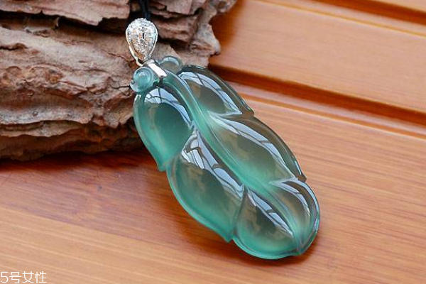 晴水翡翠屬于什么檔次 了解翡翠不同等級(jí) 晴水翡翠屬于什么檔次 了解翡翠不同等級(jí)