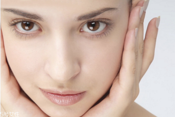 怎樣防止和消除魚尾紋 彈走魚尾紋 怎樣防止和消除魚尾紋 彈走魚尾紋