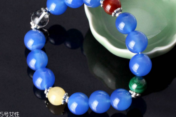 藍瑪瑙價格多少一克 多在百元左右