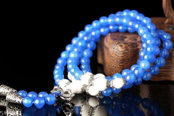 藍瑪瑙價格多少一克 多在百元左右