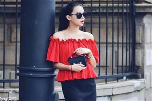 女生包包應(yīng)該怎么選 三款搭遍所有衣服 女生包包應(yīng)該怎么選 三款搭遍所有衣服