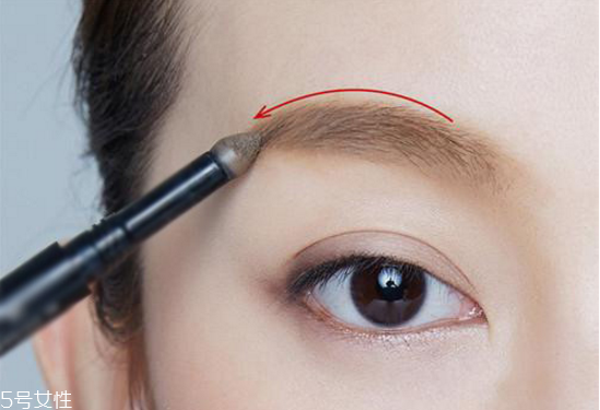 日系小清新妝容的畫法 不同風格的日系妝容