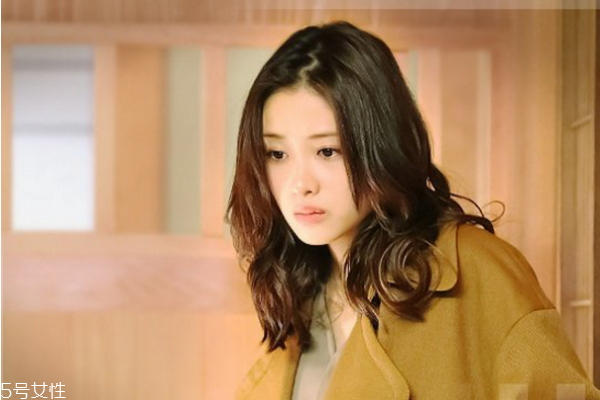 朝五晚九石原里美妝容 石原里美妝容教程 朝五晚九石原里美妝容 石原里美妝容教程