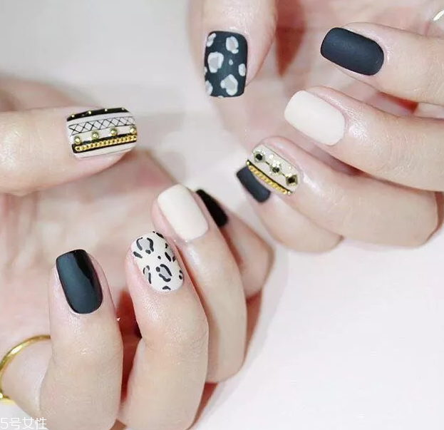 2018新款秋冬豹紋美甲 日常又有氣質(zhì)的美甲 2018新款秋冬豹紋美甲 日常又有氣質(zhì)的美甲