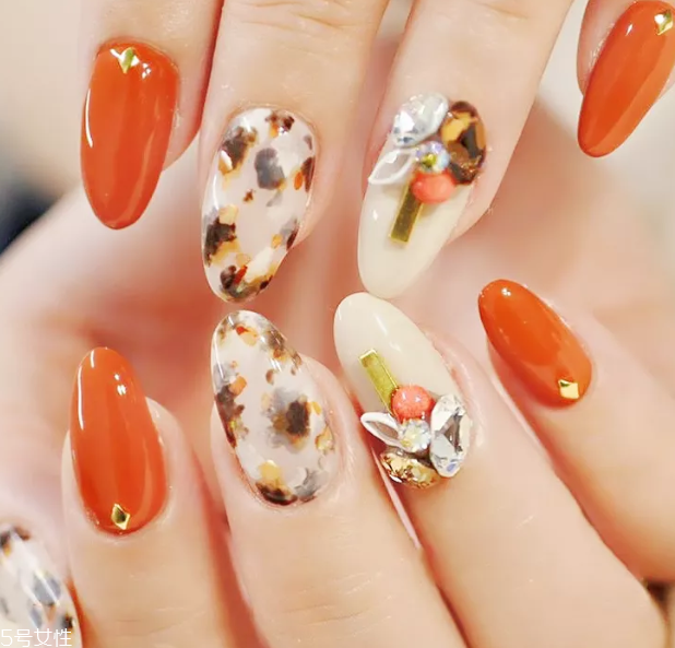 2018新款秋冬豹紋美甲 日常又有氣質(zhì)的美甲 2018新款秋冬豹紋美甲 日常又有氣質(zhì)的美甲