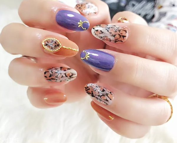 2018新款秋冬豹紋美甲 日常又有氣質(zhì)的美甲 2018新款秋冬豹紋美甲 日常又有氣質(zhì)的美甲