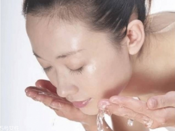 卸妝產(chǎn)品哪款好用 敏感肌的卸妝推薦 卸妝產(chǎn)品哪款好用 敏感肌的卸妝推薦