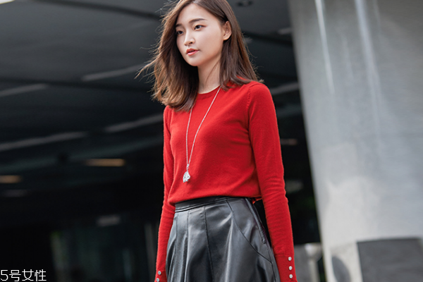 羊毛衫為什么會(huì)扎人 原因是這樣 羊毛衫為什么會(huì)扎人 原因是這樣