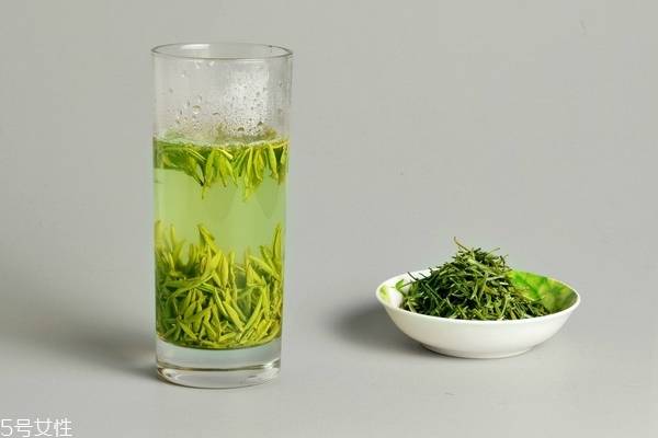 綠茶為什么要放冰箱 為了延長保存時間 綠茶為什么要放冰箱 為了延長保存時間