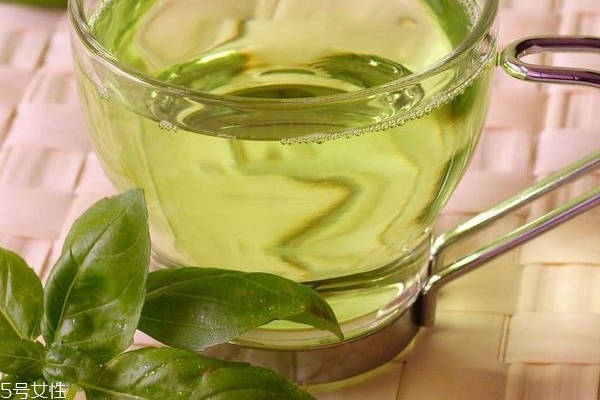 綠茶為什么不能用開(kāi)水 2個(gè)主要原因 綠茶為什么不能用開(kāi)水 2個(gè)主要原因