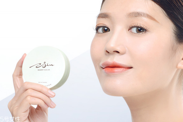 隔離霜怎么用才正確 加入精華舒緩敏感 隔離霜怎么用才正確 加入精華舒緩敏感