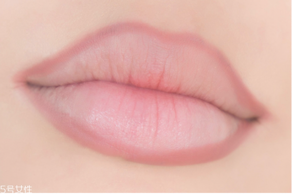 歐美唇妝怎么化 火遍ins的唇妝 歐美唇妝怎么化 火遍ins的唇妝