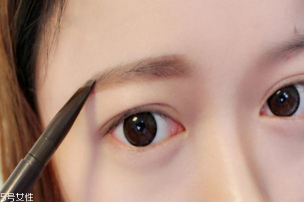 眉筆什么顏色好看自然 這4種讓你的氣質up 眉筆什么顏色好看自然 這4種讓你的氣質up