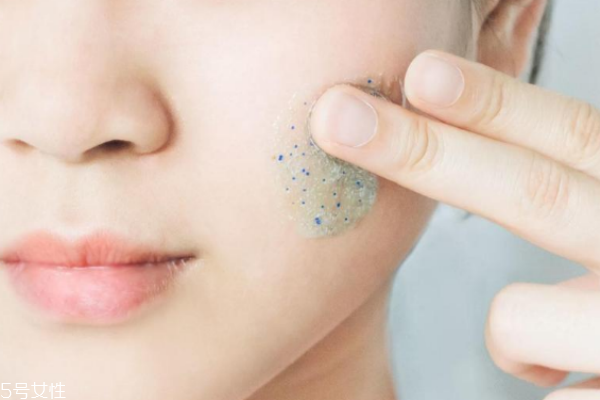 皮膚干細紋多怎么辦 熨平妙招C位出道 皮膚干細紋多怎么辦 熨平妙招C位出道