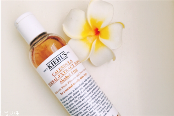 科顏氏金盞花水搭配什么乳液 用對了才有效 科顏氏金盞花水搭配什么乳液 用對了才有效