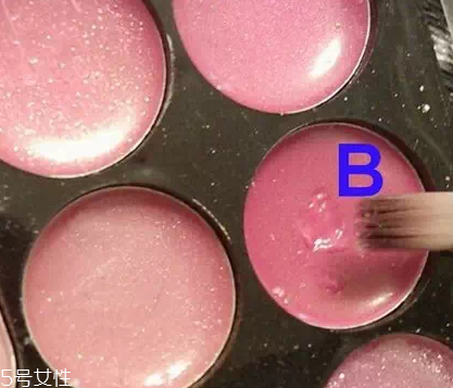 學(xué)生如何畫(huà)眼妝 搞懂7步驟清新又自然