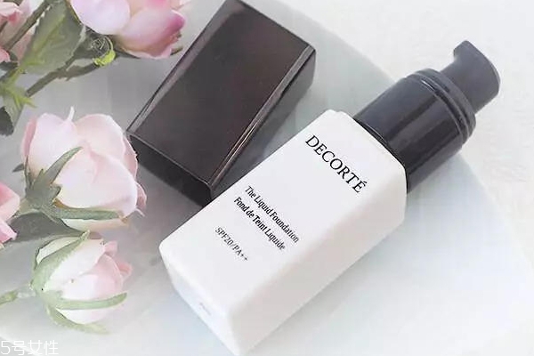 2018秋冬粉底液新品有哪些 5個(gè)大牌新款粉底液來(lái)襲 2018秋冬粉底液新品有哪些 5個(gè)大牌新款粉底液來(lái)襲