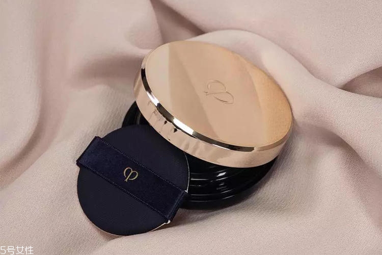 2018秋冬粉底液新品有哪些 5個(gè)大牌新款粉底液來(lái)襲 2018秋冬粉底液新品有哪些 5個(gè)大牌新款粉底液來(lái)襲