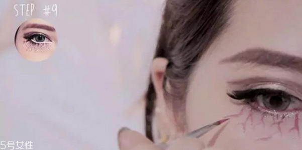 萬(wàn)圣節(jié)妝容教程 創(chuàng)意彩妝吸血鬼妝容 萬(wàn)圣節(jié)妝容教程 創(chuàng)意彩妝吸血鬼妝容