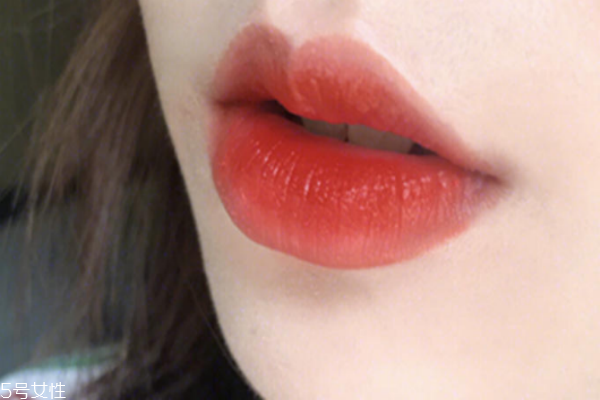 口紅什么顏色顯白 這3個(gè)色號氣質(zhì)簡直開掛