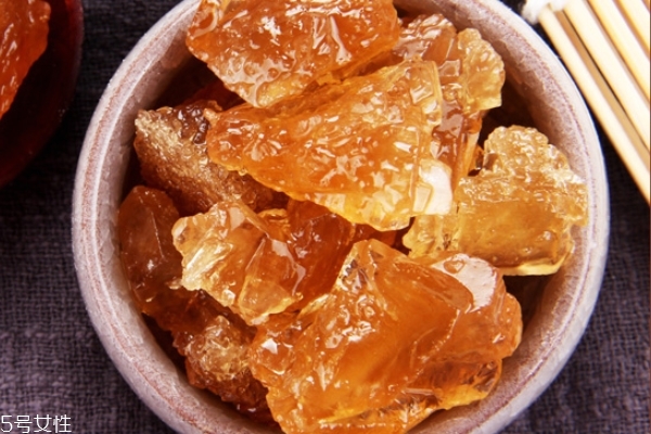 冰糖怎么弄碎 是有技巧的 冰糖怎么弄碎 是有技巧的