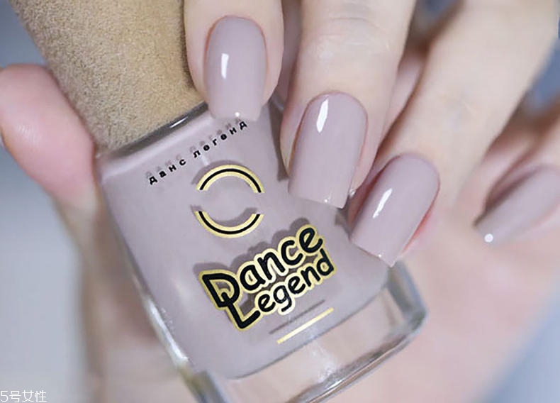 莫蘭迪色系指甲油有哪些 這幾個(gè)牌子顯白又耐看 莫蘭迪色系指甲油有哪些 這幾個(gè)牌子顯白又耐看