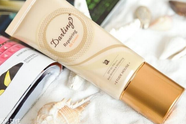 為什么bb霜越涂越黑 3個(gè)錯(cuò)誤真的很顯黑 為什么bb霜越涂越黑 3個(gè)錯(cuò)誤真的很顯黑