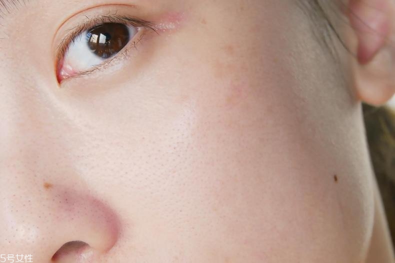 pf79氣墊適合什么年齡 年輕妹子的選擇 pf79氣墊適合什么年齡 年輕妹子的選擇