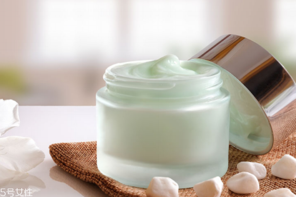 底妝搓泥怎么回事 4個原因對號入座 底妝搓泥怎么回事 4個原因對號入座