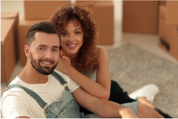 孕婦可以用吹風(fēng)機(jī)吹頭發(fā)嗎 孕婦盡量少使用 孕婦可以用吹風(fēng)機(jī)吹頭發(fā)嗎 孕婦盡量少使用