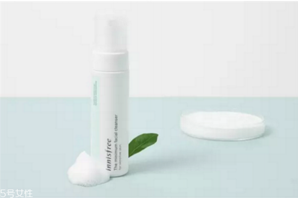 悅詩(shī)風(fēng)吟洗面奶適合什么年齡 悅詩(shī)風(fēng)吟洗面奶推薦
