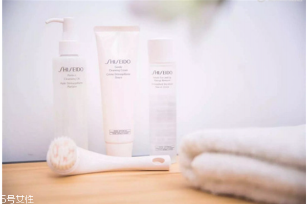 資生堂洗面奶可以卸妝嗎 資生堂洗面奶保質(zhì)期 資生堂洗面奶可以卸妝嗎 資生堂洗面奶保質(zhì)期