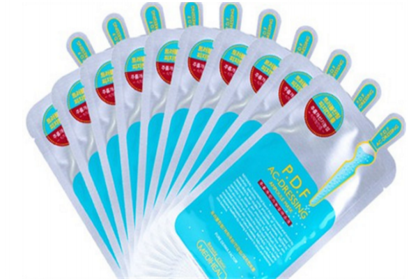 可萊絲面膜精華液多嗎 可萊絲面膜藍(lán)色功效 可萊絲面膜精華液多嗎 可萊絲面膜藍(lán)色功效