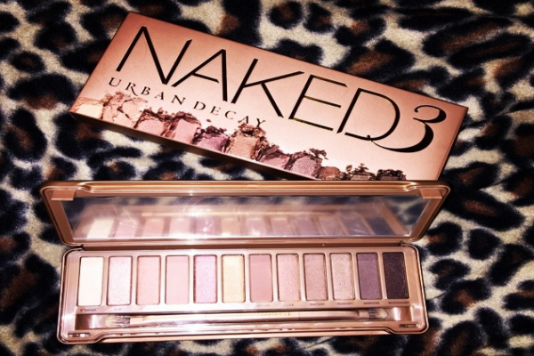 眼影顏色搭配技巧 一學(xué)就會的日常眼妝 眼影顏色搭配技巧 一學(xué)就會的日常眼妝